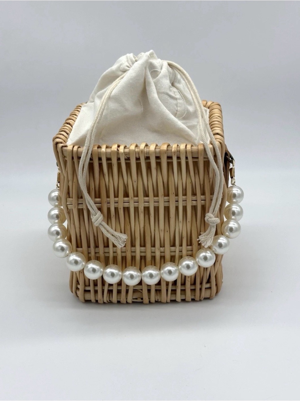 Wicker Pearl-Handle Shoulder Bag In Cream